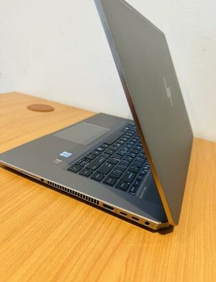 Lap Top Top Gamer Core I7 9th  Gen   Lap Top  HP ZBook STUDIO G5 Mobile Workstation  Intel core i7-98500H 2.60 GHZ , (12 CPUS) 32 GB DDR4 SDRAM 512 GB
