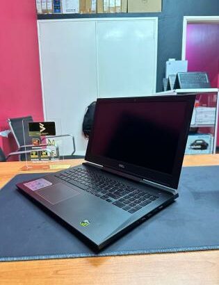 Laptop Gamer Dell Inspiron 7577 17” i7 7th 16GB RAM 256GB SSD+1TB HDD nvidia Geforce GTX 1060