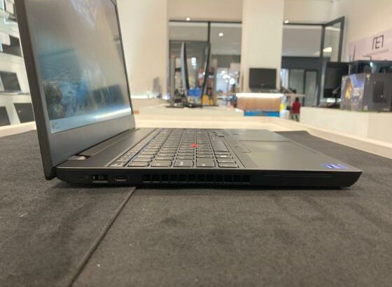 Laptop Lenovo ThinkPad P15v Gen3 WorkStation 15.6″ i7-12700H 16GB 512SSD QuadroT1200 W11P