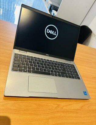 LapTop Limpinho CORE i5 11Th Gen ✨Dell Notebook Latitude 5520  ✨15,6 polegadas  ✨Display Full HD 1920 x 1080 ✨Intel Core i5 11ª geração i5-1135G7 2.40