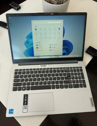 Lenovo IDEAPAD 1i i3 12th • 8GB de Ram• 512GB SSD Ultra Fast• 15.6 polegadas