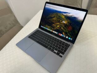 MacBook Air 2020 M1  13” 8gb 256gb SSD usado