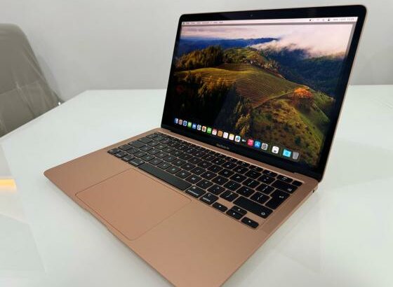 MacBook Air 2020 M1  13” 8gb ram 512gb SSD usado