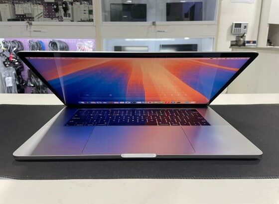 MacBook Pro Retina 2019 15.4″ i9-9880H 16GB 512SSD UHD630-1.5GB Sequoia