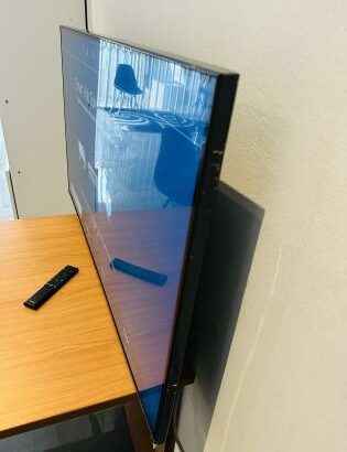 Tv Samsung 43″Original  Sul Aficana Pouco usada Com plásticos Ainda  UA43AU7000K Smart Ultra HD 4k (sem base)  Preço  :25.000.00MT