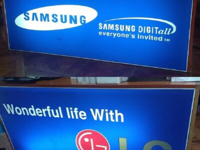 Vende-se 2 balcões com paineis iluminação embutida