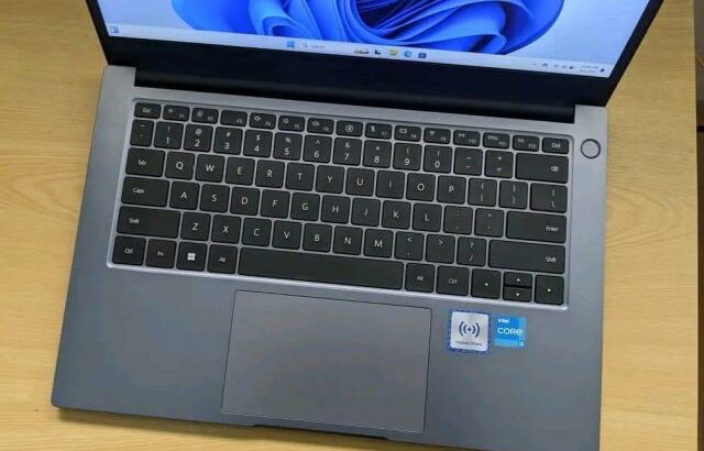 Huawei Matebook D14 METÁLICO 13th Geração