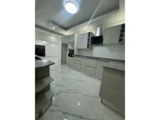 *Vende-se Apartamento Tipo 3 no bairro de Triunfo