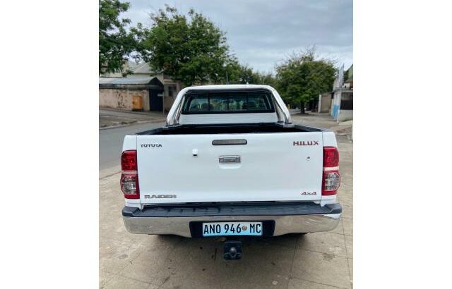 Toyota Hilux Raider – Recem Importada