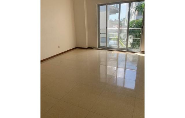 THE PALM Arrenda-se Luxuoso Apartamento  T3