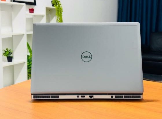 Dell Precision 7760 AI & VR Ready Mobile WorkStation Intel Vpro Core i7-11850H 32GB RAM 512GB SSD Nvidia RTX A3000 6GB