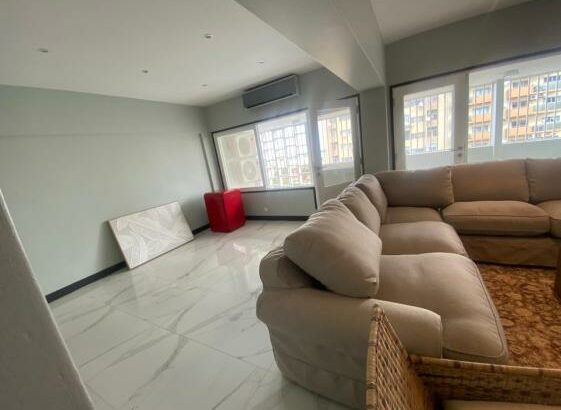 Vende-se Excelente Ap T3 reabilitado de Raiz  no 6• andar com elevador operacional