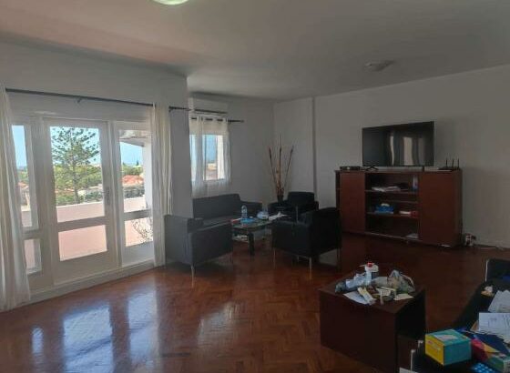 Vende-se apartamento na Mão tse tung T4