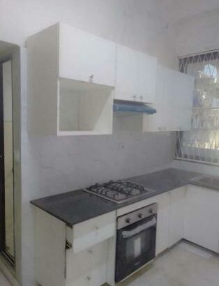 Vende-se luxuoso apartamento no Bairro central T1+1Vendido