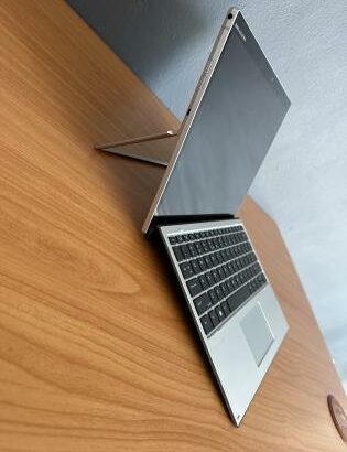 Lap Top Semi Novo HP Elite x2 G8 Tablet – with detachable keyboard – Intel Core i5 – 1145G7 / up to 4.4 GHz – vPro – Win 11 Pro – Intel Iris Xe Graphi