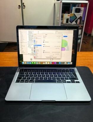 MacBook Pro 2020 TouchBar i5 16GB RAM 512GB SSD