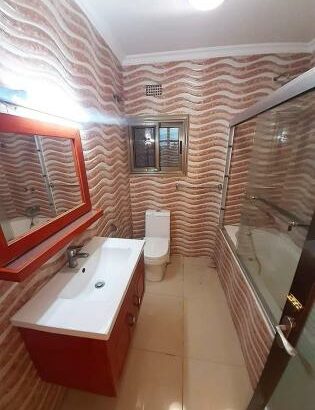 Vende-se Casa T.4 na Matola rio ao lado da Clínica da Familia