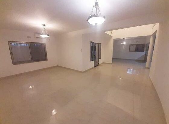 Vende-se Casa T.4 na Matola rio ao lado da Clínica da Familia