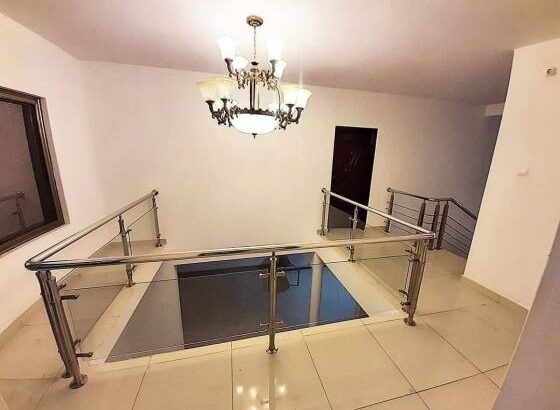 Vende-se Casa T.4 na Matola rio ao lado da Clínica da Familia