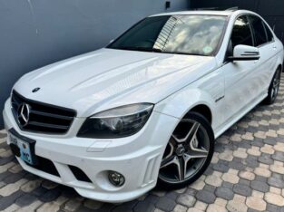 MERCEDES C63 AMG V8 RECEM IMPORTADO