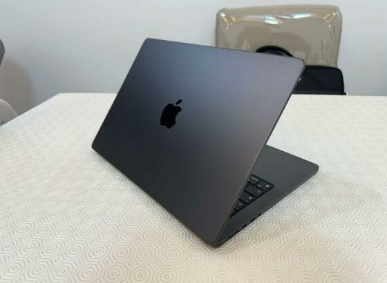 Macbook pro 2023