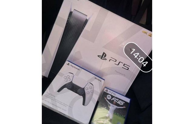 PS5 Slim 1TB com 2 joysticks + 1 Jogo ( FC 25 ) selado