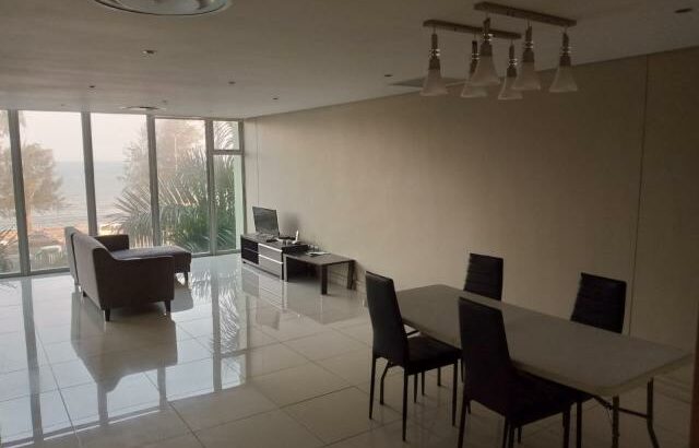 Vende-se Luxuoso Apartamento T2 mobilado no marés