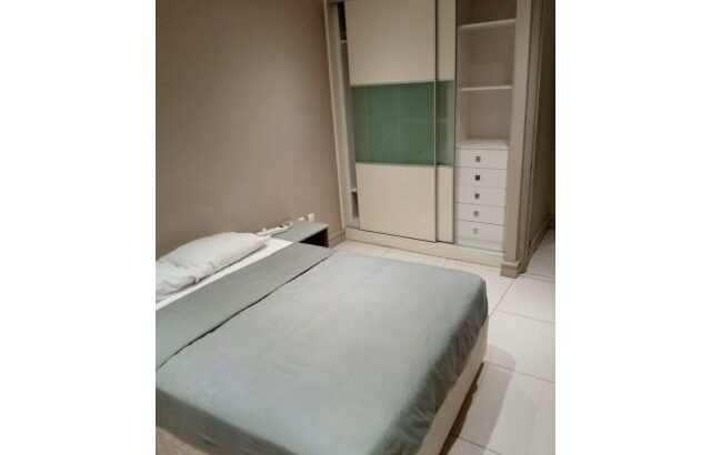 Vende-se Luxuoso Apartamento T2 mobilado no marés