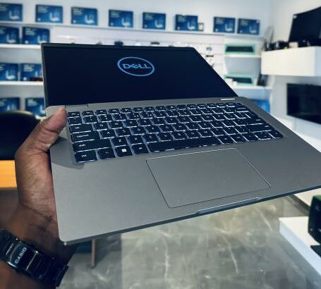 Dell Latitude 5420 Ultrabook  Machine  Intel Core i7-1185G7  2.80GHZ (8Cpus) 11ª Geração,16 GB DDR4 SDRAM,512  GB SSD NVME,Teclado Luminoso Intel iris