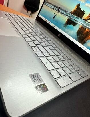 Hp 15 i7 10th 16GB RAM 256GB SSD +1TB HDD