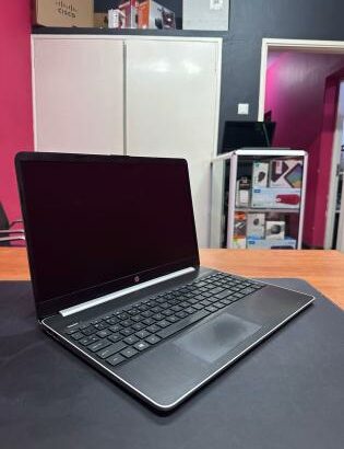 Hp 15s i3 10th 8GB RAM 500GB