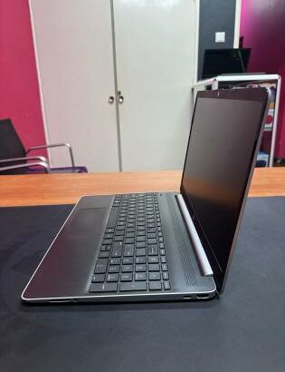 Hp 15s i3 10th 8GB RAM 500GB