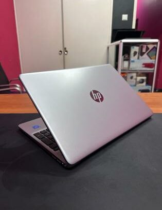 Hp 250 G8 Celeron N4030 4GB RAM 256GB SSD