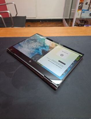 Hp Envy x360 AMD Ryzen 5 3500U 8GB RAM 256GB SSD
