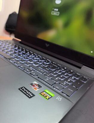 Laptop Gamer Hp Victus 16 4K MAD Ryzen 7 5800H 16GB RAM 512GB SSSD RTX 3050 4GB Dedicada