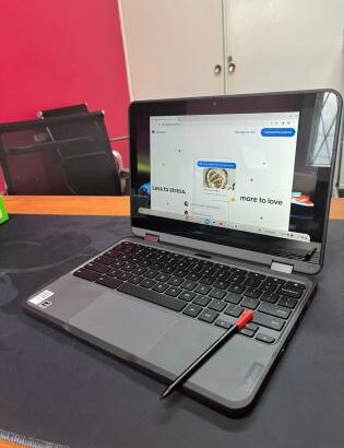 Laptop Lenovo Chrome 300E Yoga 2in1 X360 TouchScreen Dual Core 4GB RAM 64GB SSD