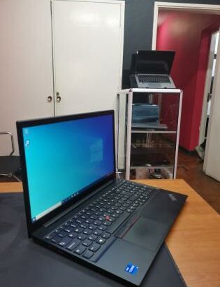 Lenovo Thinkpad E15 i5 11th 8GB RAM 256GB SSD