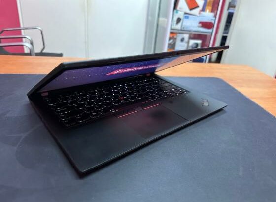 Lenovo Thinkpad T490 i5 8th 8GB RAM 512GB SSD