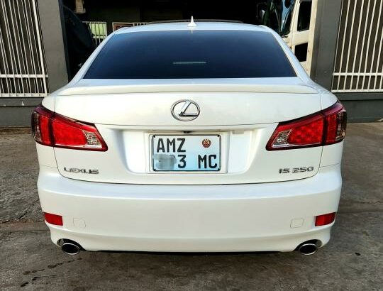 Lexus IS 250  Recem importado