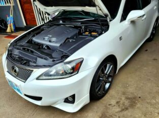 Lexus IS 250  Recem importado