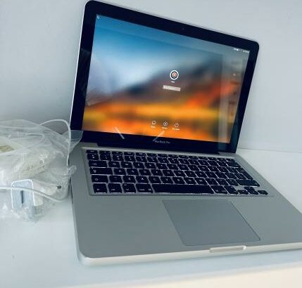 ✨MacBook Pro 2012 Retina Display ✨*2.50GHZ intel Core I5 * ✨*4GB 1600 MHZ * ✨*500 GB SSD* ✨*Intel HD 4000 Graphics 2GB* 🔋 Excellent + Carregador incl