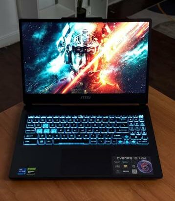 MSI Monster Gaming Cybor 15 A13VE i7 13th 64GB RAM 1TB SSD RTX 4050 6GB