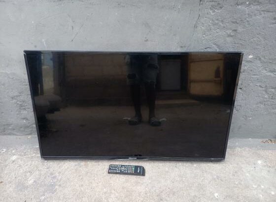 Tv Hisense 43” FHD