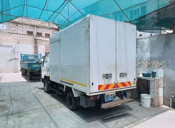 Vendo Camioneta Toyota Dyna 3L Contentorizada