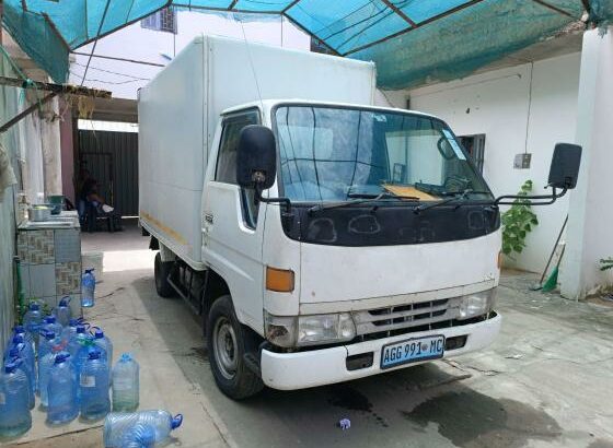 Vendo Camioneta Toyota Dyna 3L Contentorizada