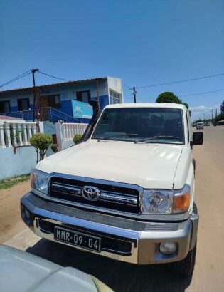 Vendo Modelo: Toyota Land Cruiser
Motor 1HZ seco
4×4
Suspensão intacta
Pneus com jantes