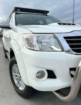 TOYOTA HILUX RAIDER 2014