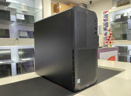 HP Z2 Tower G5 Workstation Xeon W-125 32GB 512SSD+4TB.HDD QuandroRTX4000 WinServ2016