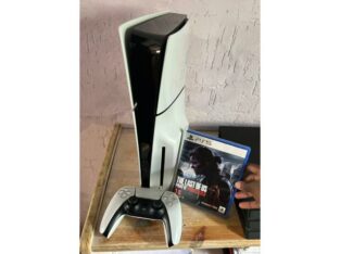 PlayStation 5 SLIM 1TB 1 + Joystick + jogo