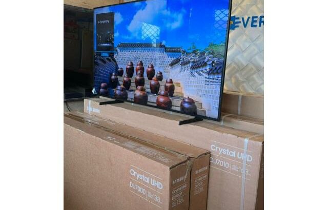 TV Samsung 55” Smart DU7000 ( 2024 ) selada / Promoção